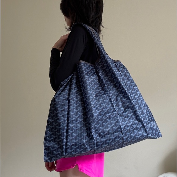 Dark Blue Extra Large Foldable  Waterproof Storage Travel Beach Essentials Bag - Picture 4 of 13